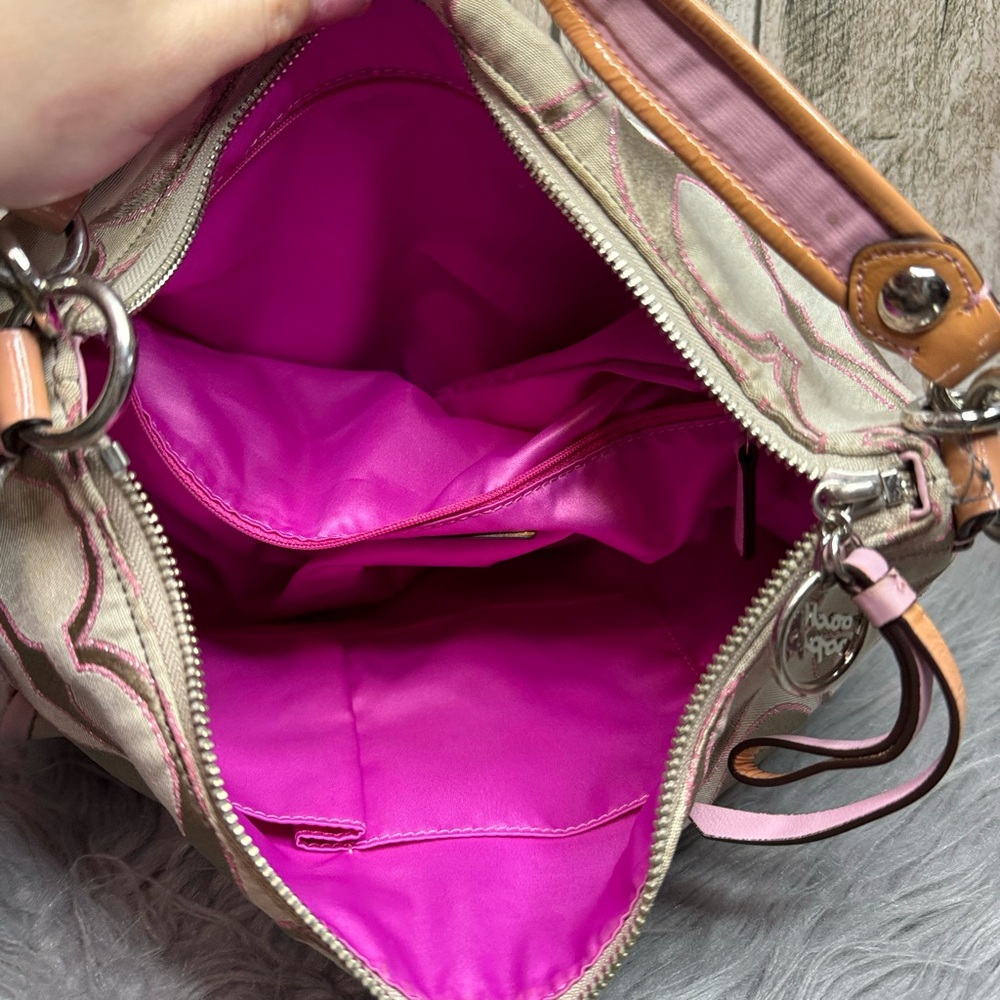 SOLD—— COACH - Shoulder bag - Picture 15 of 15